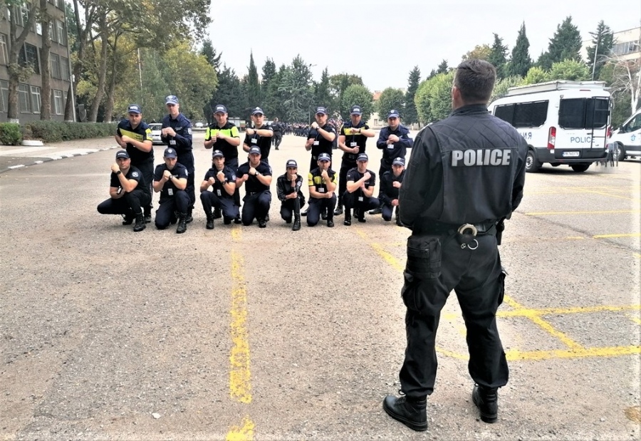 Над 200 стажант-полицаи правиха спецзанятие в ЦСПП